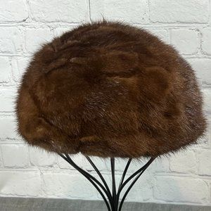 Vintage Mr. Johns Boutique Furs Brown Mink Pillbox Hat